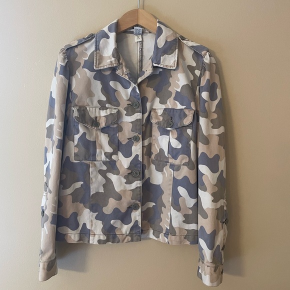 Old Navy Jackets & Blazers - Vintage Old Navy Light Camo Button Up Jacket Size Small